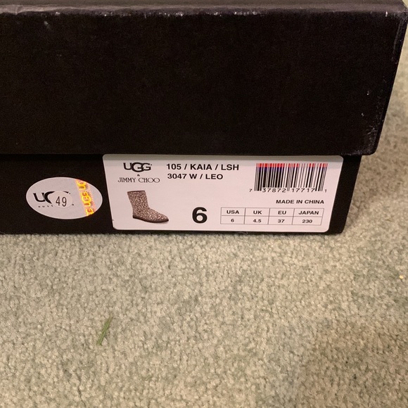 Limited Edition UGG x Jimmy Choo! - Picture 9 of 9